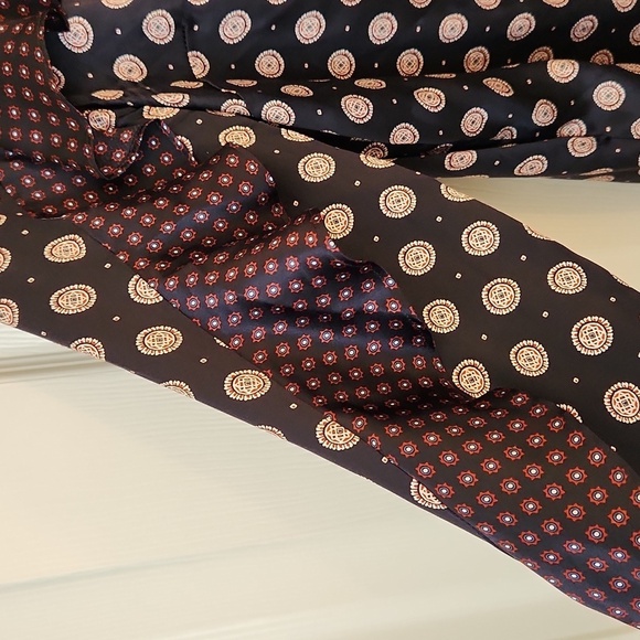 Banana Republic Foulard Silk Ruffle Dress Navy Size L - Picture 4 of 15